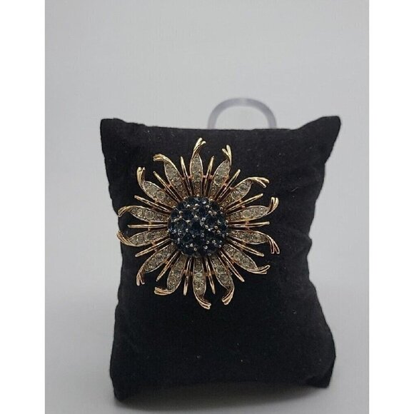 Crown Trifari Alfred Philippe Brooch Invisible Set Blue Sunburst RARE BROOCH - Picture 6 of 16